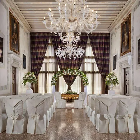 Nh Collection Grand Palazzo Dei Dogi 5*