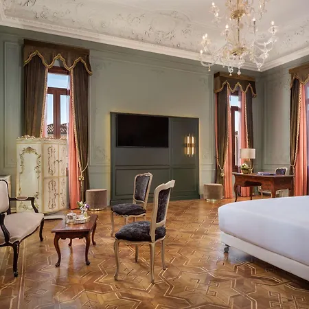 Nh Collection Grand Palazzo Dei Dogi Hotell