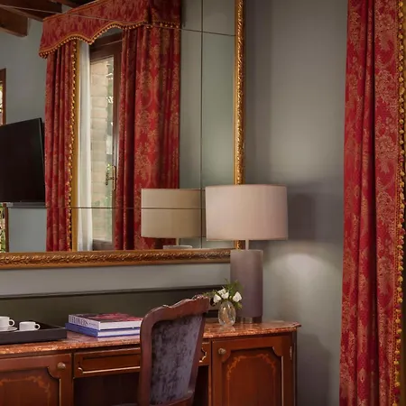 Hotell Nh Collection Grand Palazzo Dei Dogi 5*