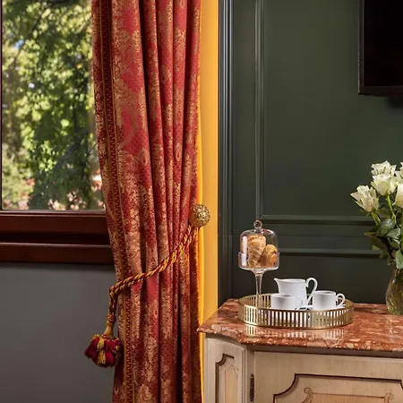 Hotell Nh Collection Grand Palazzo Dei Dogi 5*