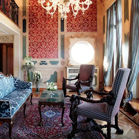 Nh Collection Grand Palazzo Dei Dogi Hotel 5*