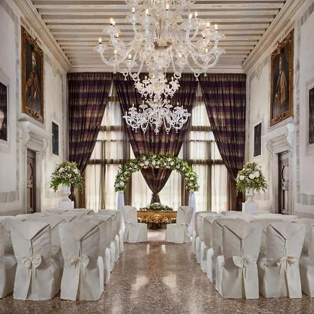 Nh Collection Grand Palazzo Dei Dogi Venedig